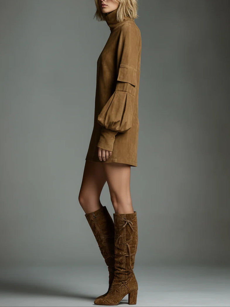 Elara | Mini Abito Oversize Morbido con Collo Alto